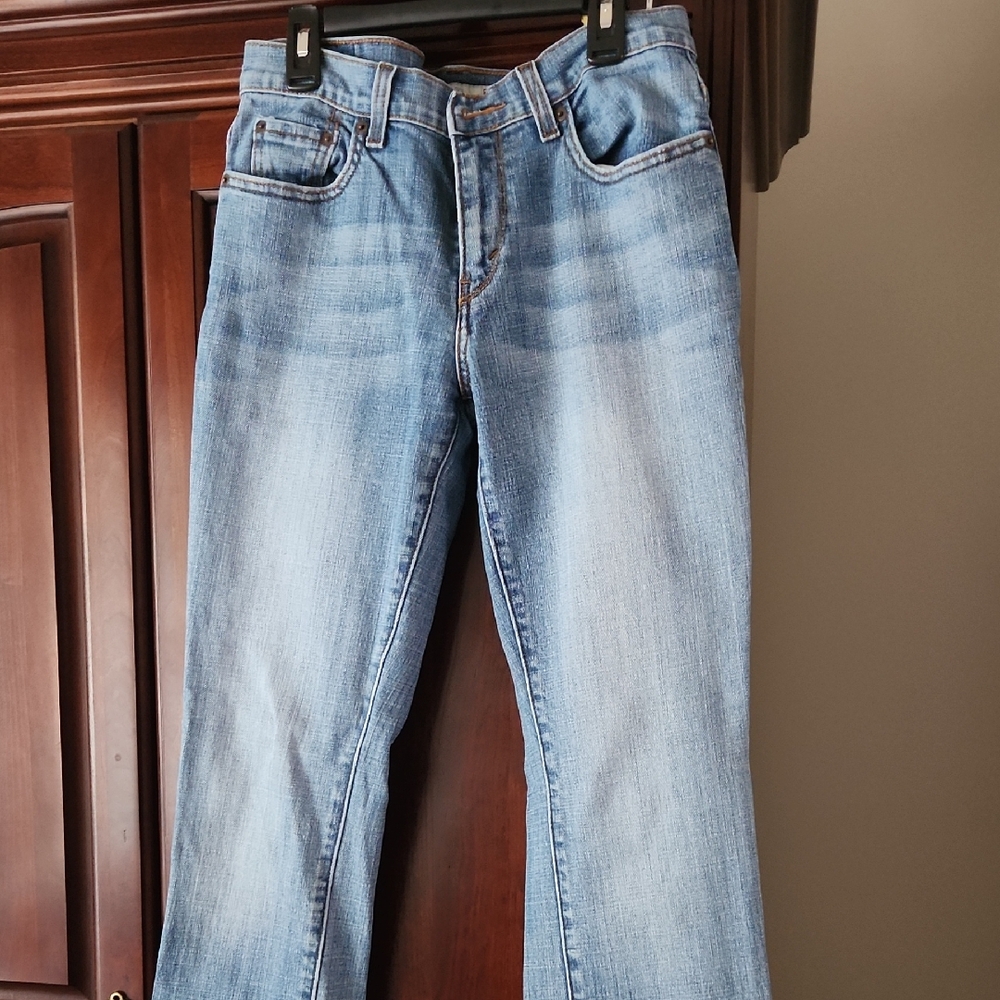LEVI's Light Blue Flare Strsight Leg Jeans SIZE 6